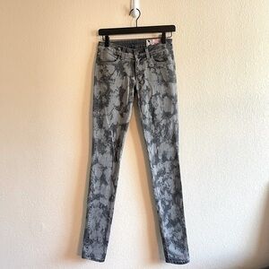 Siwy Rose Up in The Clouds Black Wash Bleached Skinny Jean ASO Gwyneth Paltrow